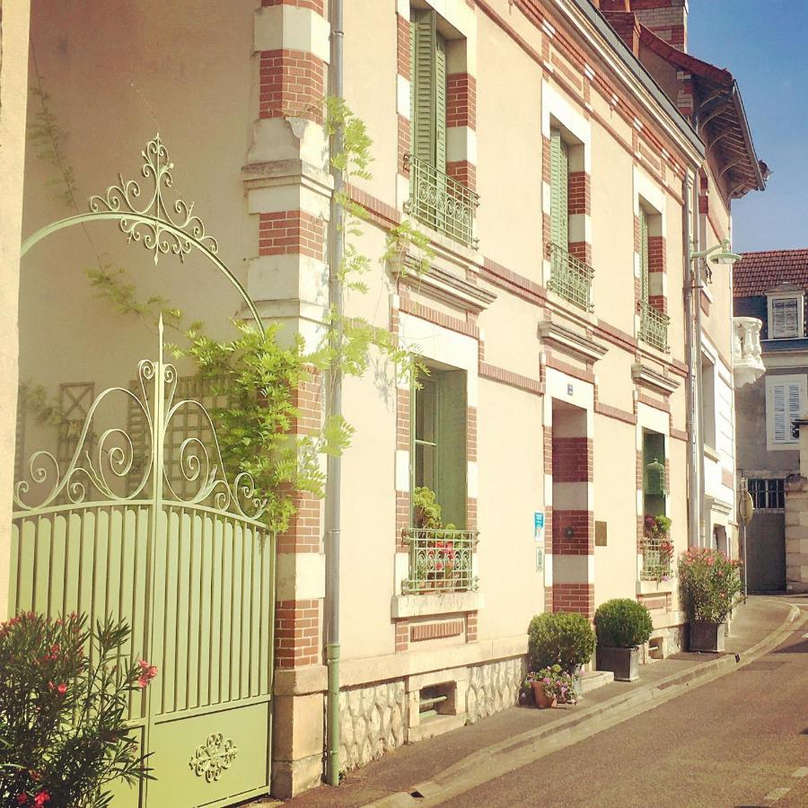 Le 1930, Chambres D'Hotes De Charme Cosne-Cours-Sur-Loire ภายนอก รูปภาพ